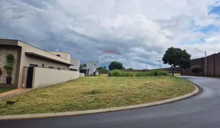 Lote de esquina a venda - Jardim San Marco