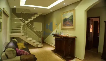Casa com 4 quartos à venda no Jardim Ismênia, São José dos Campos , 180 m2 por R$ 880.000