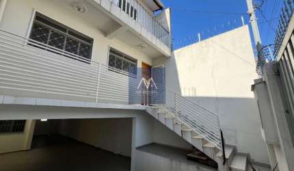 Casa de Alto Padrão para Venda ou Locação na Vila Municipal em Jundiaí/SP: 3 Quartos, 1 Suíte, 2 Salas, 4 Banheiros, 4 Vagas e 232,00 m².