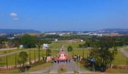 Terreno de 1000m a venda em Cabreuva, cond Quinta do Pinhal - uma antiga Vinicola, lazer completo - Bairro do Jacaré - Cabreúva/SP