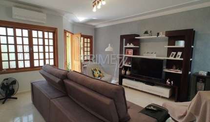 Casa com 3 quartos à venda no São Dimas, Piracicaba  por R$ 980.000