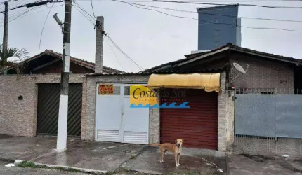 Casa com 3 dormitórios à venda, 121 m² por R$ 550.000,00 - Vila Guilhermina - Praia Grande/SP