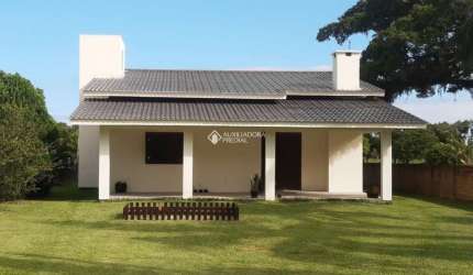 Casa com 3 quartos à venda na IZABEL IDALINA FERREIRA, 976, Ressacada, Garopaba, 786 m2 por R$ 901.000