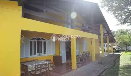 Casa com 5 quartos à venda na Geral Praia Da Ferrugem, 1, Praia da Ferrugem, Garopaba, 260 m2 por R$ 2.340.000