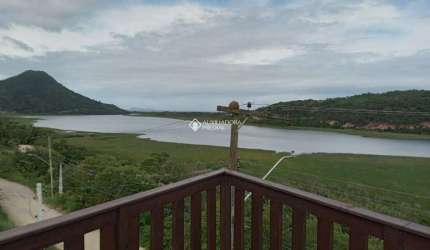 Casa com 3 quartos à venda na ADILIO INACIO ABREU, 3789, Macacu, Garopaba, 61 m2 por R$ 1.383.000