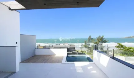 Casa com 3 quartos à venda na DAS HORTENSIAS, 13, Morrinhos, Garopaba, 175 m2 por R$ 2.550.000