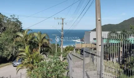 Terreno à venda na Rio Grande Do Sul, 551, Centro, Garopaba, 4107 m2 por R$ 6.800.000