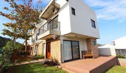 Casa com 4 quartos à venda na Ilha Faial, 875, Centro, Garopaba, 400 m2 por R$ 2.090.000