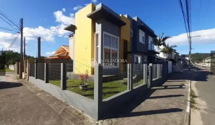 Casa com 2 quartos à venda na Rozalina De Aguiar Lentz, 100, Centro, Garopaba, 130 m2 por R$ 1.800.000