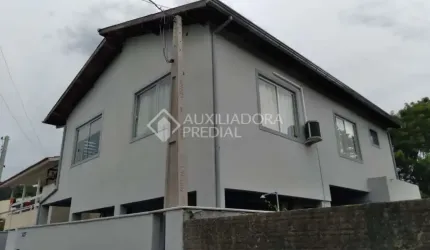 Casa com 3 quartos à venda na OLIMPIO NELSON SILVEIRA PRAIA DA ARMACAO, 668, Armação do Pântano do Sul, Florianópolis, 195 m2 por R$ 900.000
