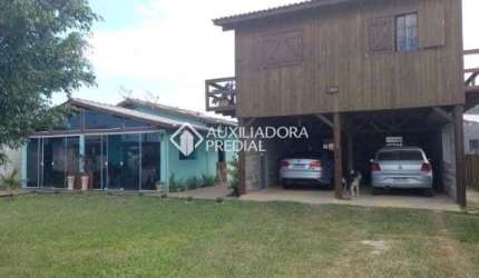 Casa com 3 quartos à venda na FRANCOLINO MANOEL REOS, 568, Encantada, Garopaba, 500 m2 por R$ 600.000
