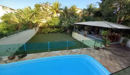 Casa para venda tem 200 metros quadrados com 3 quartos em Itapuã - Salvador - BA