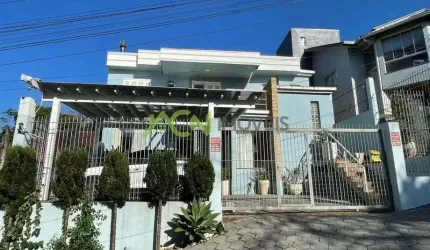 Casa com  3 dormitórios, piscina, móveis sob medida, no Sol Nascente, em Estância Velha.