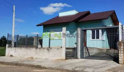 Casa com dois dormitórios sendo um suite no bairro Campo Grande em Estância Velha