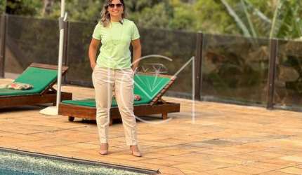 CASA COM PISCINA E SAUNA NO CONDOMÍNIO VALE DO OURO