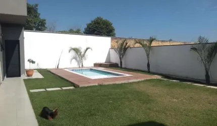 Casa em Condomínio em Bairro do Grama