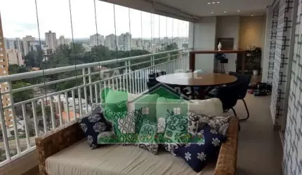 Apartamento em Jardim Esplanada