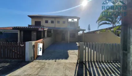 Sobrado em Balneário Ipacaraí  -  Matinhos