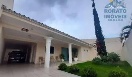 Sobrado em Centro  -  Matinhos