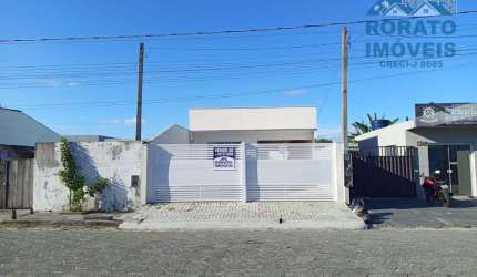 Casa em Praia de Leste com piscina e suíte  -  Pontal do Paraná