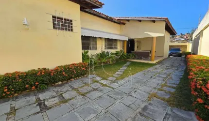 Casa Plana, 195m², Lote 16x33 (528m²), 4 dormitórios (2 suítes), Fortaleza/CE