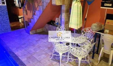 Sobrado com 3 dormitórios à venda, 130 m² por R$ 690.000,00 - Vila Industrial - São José dos Campos/SP