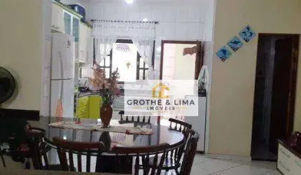 Sobrado com 3 dormitórios à venda a 300 m² da Praia de  Massaguaçu - Caraguatatuba/SP