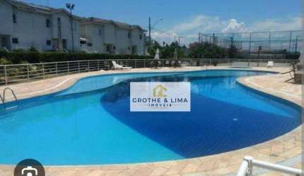 Sobrodo em Condomínio com 3 Quartos à venda - Condominio Residence Club