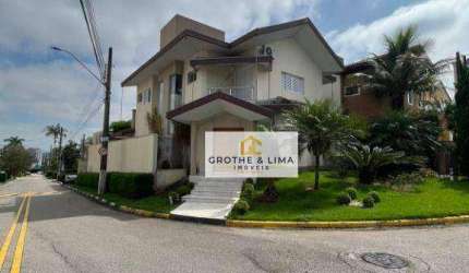 Sobrado com 3 suítes na Vila Branca