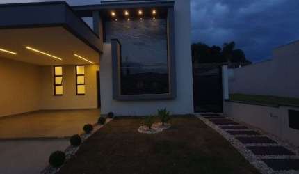 Imperdível Casa com piscina! com 2 dormitórios à venda, 151 m² por R$ 1.015.000 - Estiva - Taubaté/SP