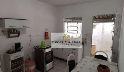 Casa com 2 edículas de frente para praça , oportunidade para comercio  à venda, 204 m² por R$ 630.000 - Parque Industrial - São José dos Campos/SP