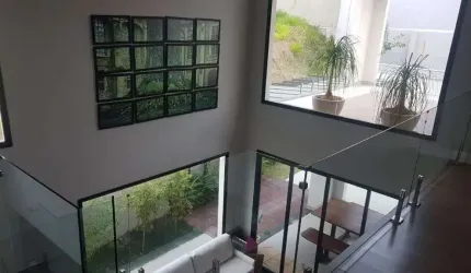 Excelente sobrado  à venda no Condomínio Verana em SJC-SP.