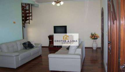 Sobrado com 3 dormitórios à venda, 253 m² por R$ 680.000,00 - Vera Cruz - Caçapava/SP