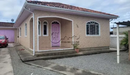 Casa com 4 quartos à venda na Barra do Aririú, Palhoça  por R$ 480.000
