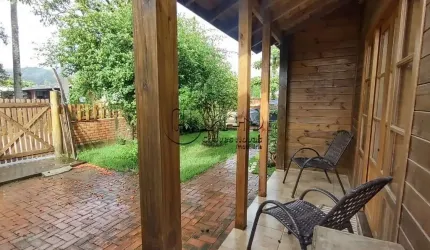 Casa com 6 quartos à venda no Braço São João, Santo Amaro da Imperatriz  por R$ 750.000