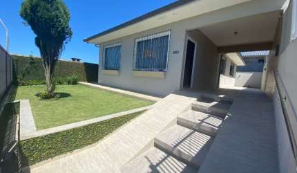 Casa com 3 quartos à venda no Coloninha, Florianópolis  por R$ 958.000