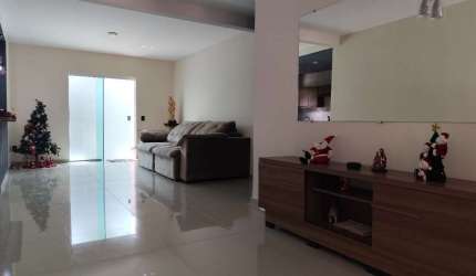 Casa com 3 quartos à venda no Madri, Palhoça  por R$ 550.000