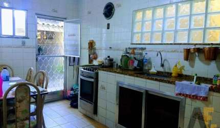 Oportunidade  Casa Fundos  Oswaldo Cruz.