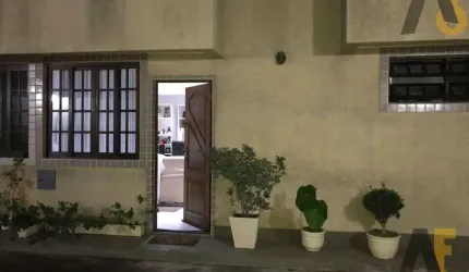 Casa - 2 quartos -  Condominio Fechado - Taquara