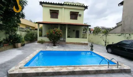 Casa com 3 dormitórios à venda, 299 m² por R$ 700.000,00 - Praça Seca - Rio de Janeiro/RJ
