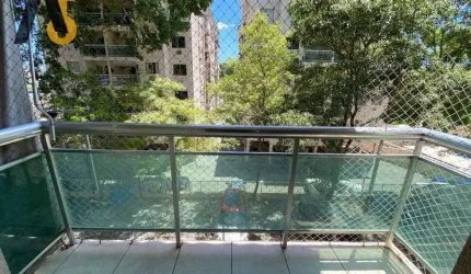 Vendo ótimo apartamento, bem ventilado 2 quatos, suíte, com vaga.