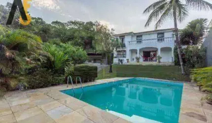 Magnífica residência de alto padrão na Freguesia - Jacarepaguá