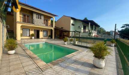 Casa com 3 dormitórios à venda, 318 m² por R$ 1.150.000,00 - Freguesia de Jacarepaguá - Rio de Janeiro/RJ
