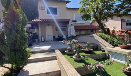 Casa em condomínio fechado 160m²