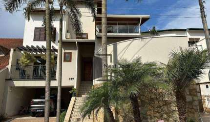 Casa para venda em Jardim Das Palmeiras de 392.00m² com 3 Quartos, 3 Suites e 2 Garagens