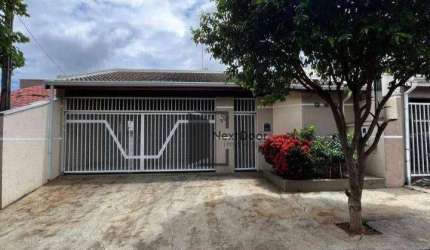 Casa para venda em Parque Via Norte de 180.00m² com 4 Quartos, 1 Suite e 2 Garagens