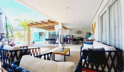Sobrado à venda em Campinas, Parque Rural Fazenda Santa Cândida, com 4 quartos, com 490 m²