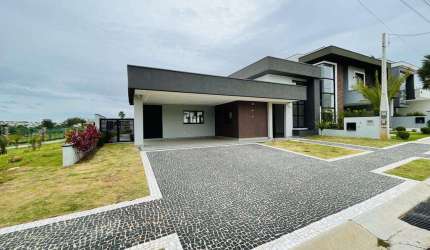 Casa de alto padrão à venda com 222m² no Swiss Park, Campinas-SP
