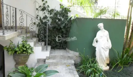 Sala Comercial para locação  na Alves Guimarães - R$ 1.800,00