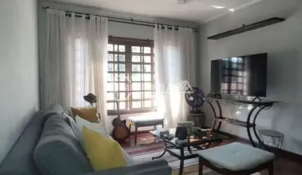 Sobrado á venda no Tucuruvi - 2 dormitórios e uma suíte.